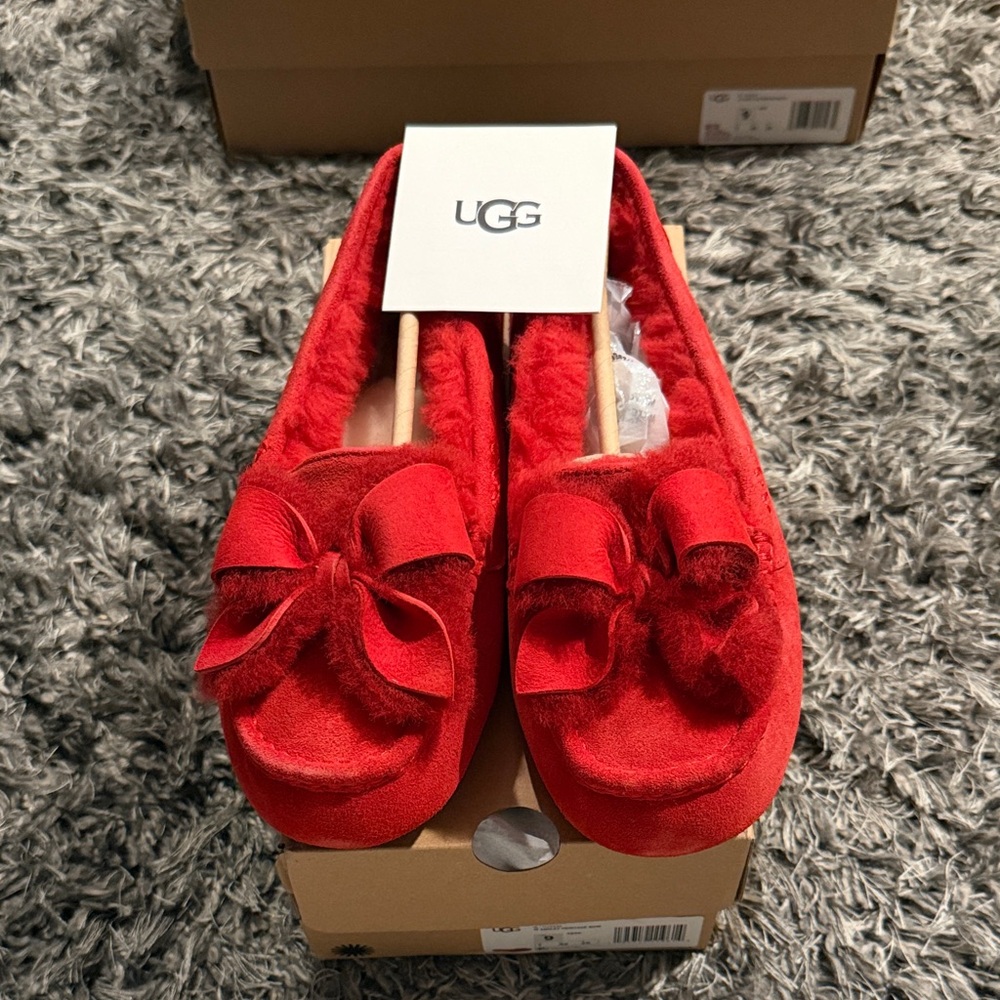 UGG Scarlet Bow Slippers